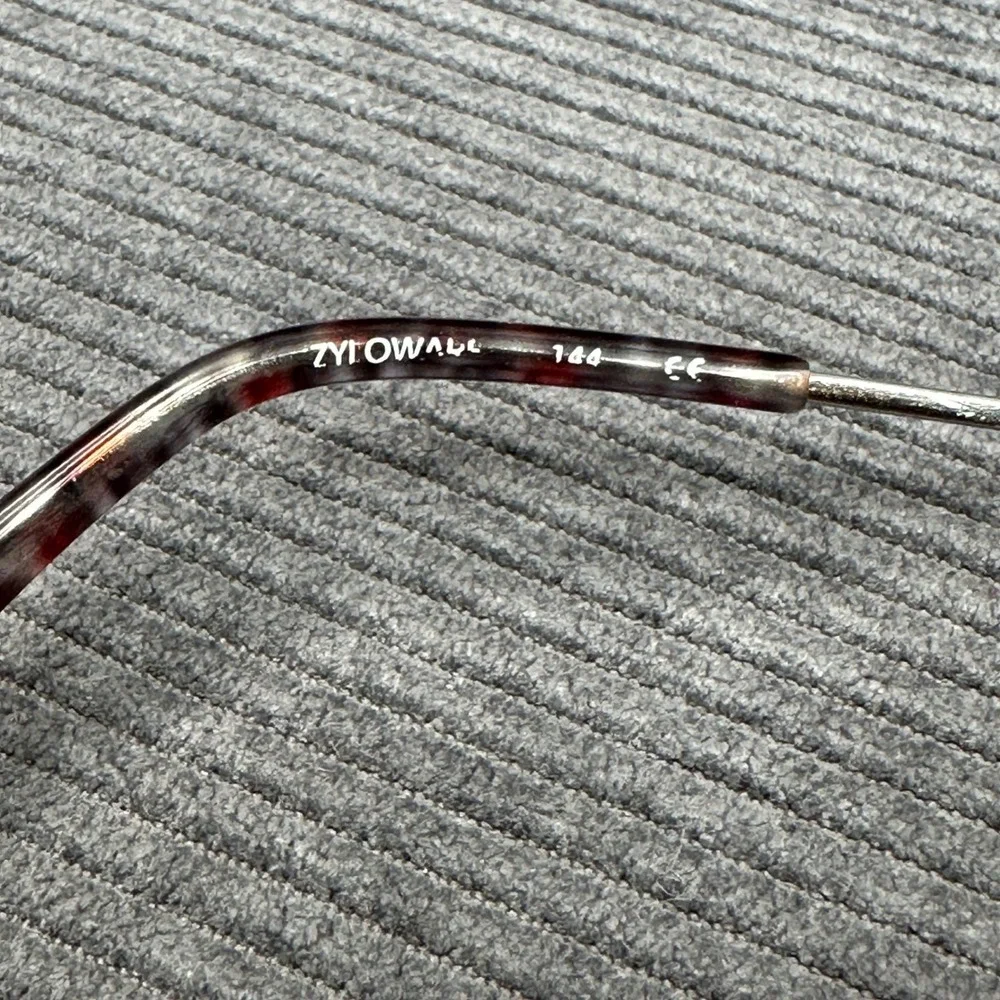 Zyloware Vintage Clear Cat Eye Eyeglasses Silver Metal Tortoise Temples 144